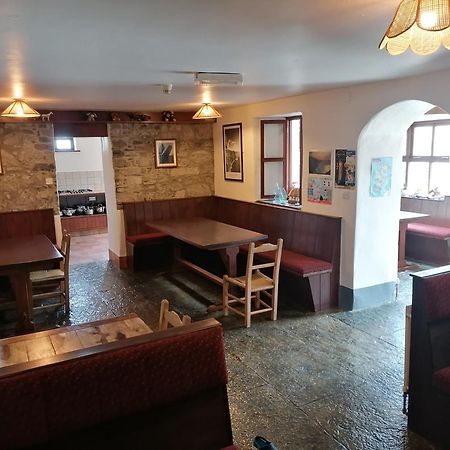 Aille River Tourist Hostel Glamping Дулин Экстерьер фото